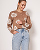 swetry damskie Sweter w kwiatki - SWE302 mocca MKM 1