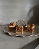 talerze, miski Ceramiczna Patera Okrągła na Ciasta Owoce Przekąski Sushi Pearl White 6