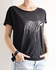 t-shirt damskie Czarna zebra na czarnej koszulce Oversize 1