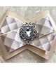 broszki Brosza z trójwymiarową wstążką z diamencikami New 5