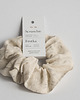 gumki do włosów Lniana gumka do włosów (scrunchie) ze wzorem w liście 3