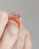 pierścionek z żywicy Pomarańczowy pierścionek z cyrkonią 9