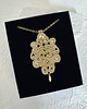 wisiory Unikatowy złoty wisior soutache z kryształami 1