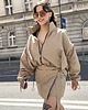 kurtki damskie Krótka kurtka bomber collar mocca 9