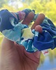 gumki do włosów Delikatna niebieska gumka do włosów na lato - CHABROWA  - scrunchie 2