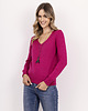swetry damskie  Dzianinowy sweter z dekoltem w serek - SWE345 amarant MKM 2