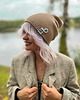 czapki damskie Luźna czapka z bawełny logo kolorowe "Beżowa" 1