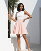 sukienki midi damskie Elegancka sukienka koktajlowa midi bez rękawów - M1338 2
