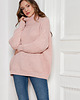 swetry damskie  Sweter oversize z golfem - SWE148 róż 1