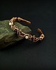 bransoletki wire wrapping Miedziana bransoleta mankietowa z rubinem i różowym kwarcem 1