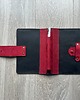 pokrowce i etui - organizery Brązowo-czerwona okładka skórzana format A5 zamykana. 1