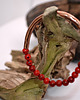 bransoletki - inne Bransoletka miedziana handmade z koralikami: turkusowy czerwony 2