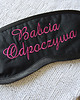 opaski na oczy OPASKA Czarna bawełniana haftowana Babcia odpoczywa PREZENT 1