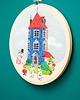 Ozdoby na ścianę Dolina Muminków na tle nieba, haft w tamborku 20 cm 9
