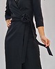 sukienki midi damskie Elegancka czarna   Kopertowa sukienka z różą 34-50 3
