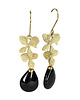 kolczyki pozłacane Kwiatowe kolczyki pozłacane z kroplą onyksu 1