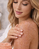 peelingi do ciała CRYSTALLOVE Rose Quartz Shimmer Body Scrub - peeling do ciała z kwarcem 1