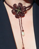 chokery Brązowa lilia - naszyjnik choker 2