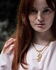 złote naszyjniki Zawieszka koło z płatków złota- Jabłonka 1