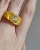 pierścionek z żywicy Żółty pierścionek z cyrkonią 5