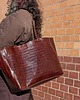 torby na ramię Brązowa  torba z fakturą krokodyla 3