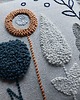 poduszki plecione Poduszka kwiaty punch needle boho natural 2