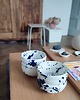 kubki i filiżanki Porcelanowa czarka w niebieskie kropki wysoka 5