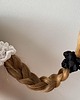 gumki do włosów Jedwabna scrunchie gumka frotka wąska micro biała 3