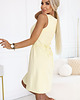 sukienki midi damskie 296-16 VICTORIA Trapezowa sukienka bez rękawów z paskiem - masełkowy żółty 2