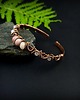 bransoletki wire wrapping Miedziana bransoleta mankietowa z opalem i różowym kwarcem 3