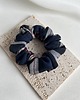 gumki do włosów Scrunchie w granatową kratkę Blue Check 3