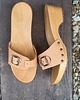 sandały i klapki damskie Płaskie drewniaki ze skóry i drewna z klamrą 2
