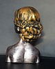 figurki i rzeźby Rzeźba Kobiecy portret kwiaty na oczach wys. 13,8 cm 2