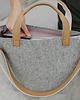 torby XXL Marmollada - torebka filcowa śr SZARA + B do ręki 3