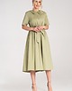 sukienki midi damskie Elegancka koszulowa sukienka bawełniana z paskiem na guziki do pracy - M1178 3