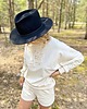 bluza bez kaptura damska Śmietankowa bluza dresowa z haftem WILD GRL, VADA 4