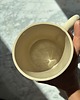 kubki i filiżanki Duży Ceramiczny Kubek Handmade 450 ml z Gąskami Farmhouse Life 4