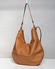 torby na ramię Kamelowa skórzana hobo bag z frędzlami 3