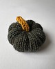 dodatki - różne Dynia ozdobna handmade, rozmiar S, zielona z pomarańczowym ogonkiem- 1 szt. 1