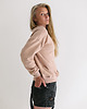 bluza bez kaptura damska Bawełniana bluza WILD GRL z haftem 2