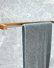dodatki - łazienka - różne Minimalistyczny Drewniany wieszak ścienny do łazienki na ręczniki 3