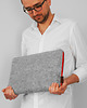etui na laptopa ETUI NA LAPTOP czerwony zamek filc 4