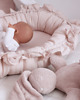 śpiwory i rożki niemowlęce Gniazdko Niemowlęce PN z falbanką Powder pink 1