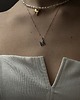 złote naszyjniki Złoty naszyjnik z literką z kryształkami 5