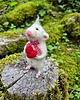 figurki i rzeźby Myszka Amorek wykonana metodą filcowania na sucho 3