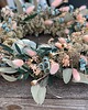 wianki Jesienny wianek naturalny z eukaliptusem i materiałowymi dyniami 2
