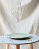 patery i talerze Bajeczna laguna - artystyczny talerz ceramiczny z odbitymi liśćmi 3