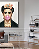 obrazy Frida with buuble gum  - dekoracja ścienna 2
