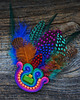 broszki Kolorowa broszka soutache z piórami 4