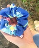 gumki do włosów Delikatna niebieska gumka do włosów na lato - CHABROWA  - scrunchie 1